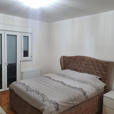 Central1 Панчево Екстер'єр фото