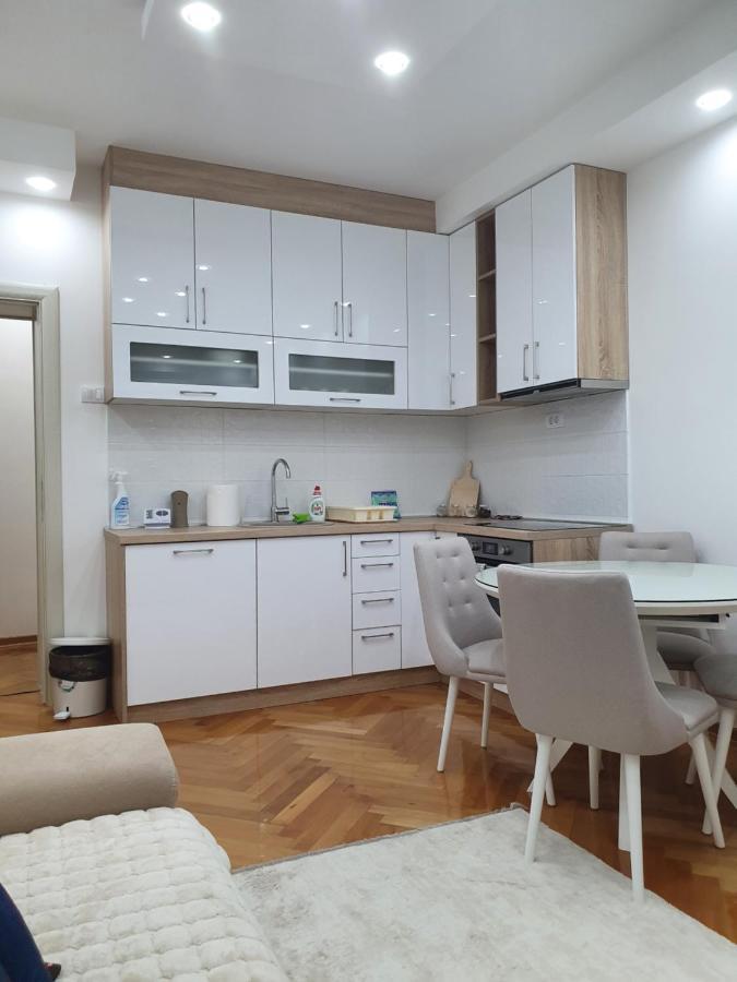 Central1 Панчево Екстер'єр фото