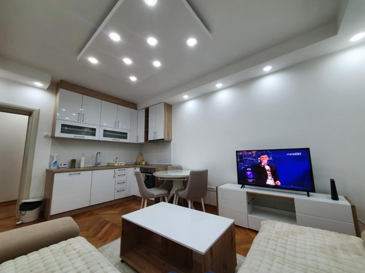 Central1 Панчево Екстер'єр фото