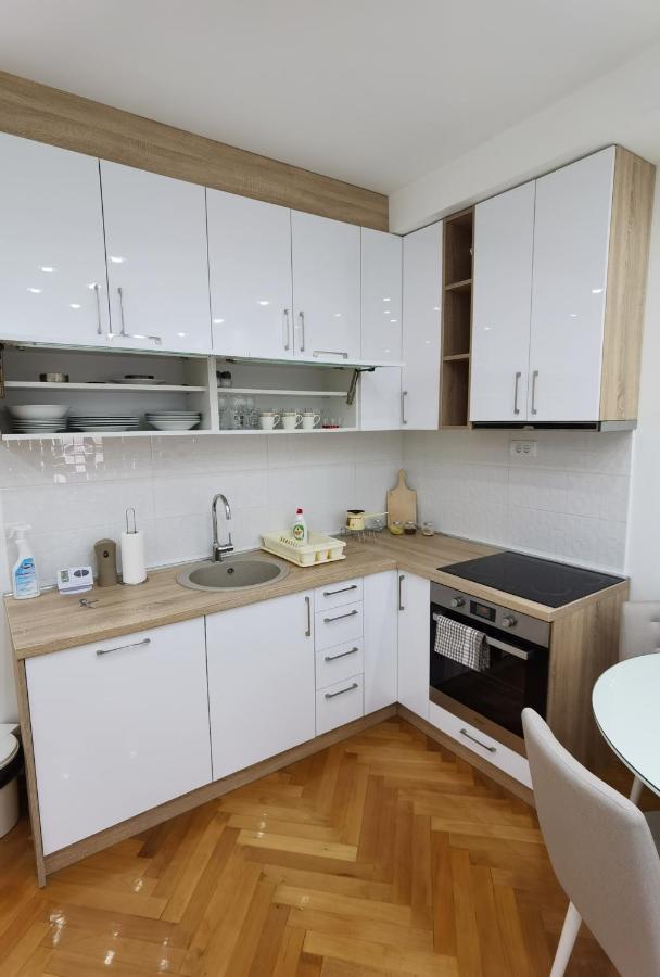 Central1 Панчево Екстер'єр фото